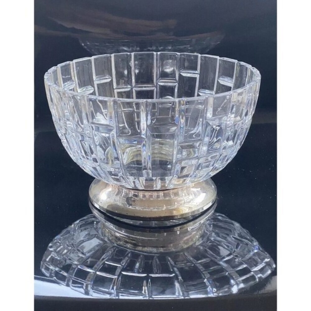 Vintage Lead Crystal Block Pattern Bowl Silver Plated Base Table Centrepiece 9"